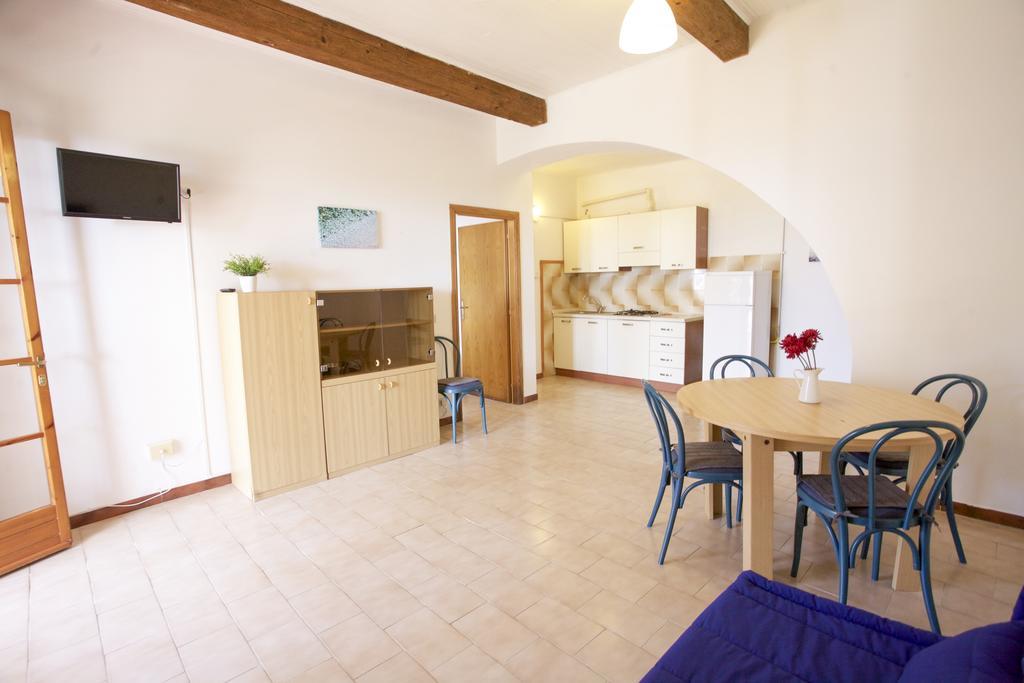 Conti Lacona